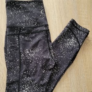 Zyia Refelctive Light N Tight Leggings